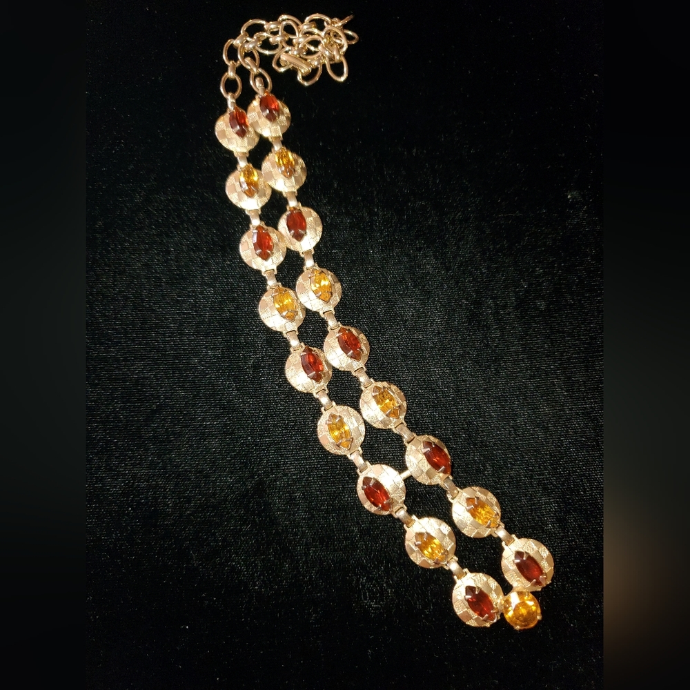 Textured Rhinestone "V" Necklace Bolo Style 16 Inch 1970's - Picture 2 of 11